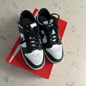 Nike Panda Black and White Athletic Shoes Size men’s 6.5 or women’s 8